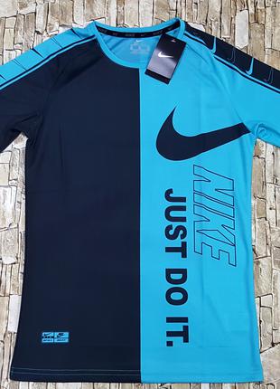 Чоловіча футболка Nike.р.S (44)