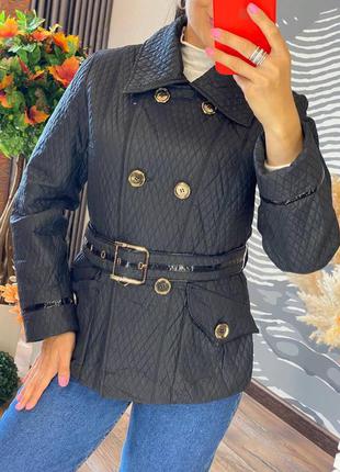 Женская стеганая куртка на подкладке с поясом размер 48-50