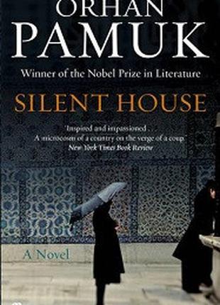 Silent House [Paperback]