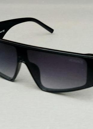 Versace стильные солнцезащитные очки унисекс черные с градиентом