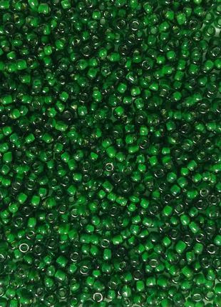 Бісер № 23.212/10 зелений, внутрішній колір - персик