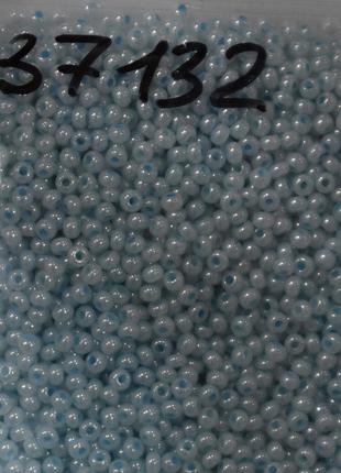 Бісер Preciosa 10/0 колір 37132 блакитний 5г