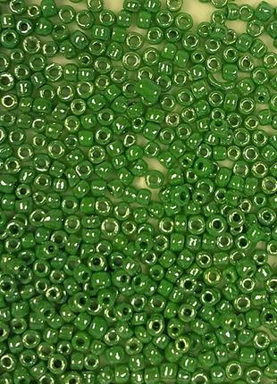 Бісер Ярна розмір 10мм колір 127 зелений перлистий 50г