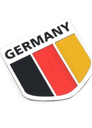 Емблема прапор Німеччини на кришку багажника