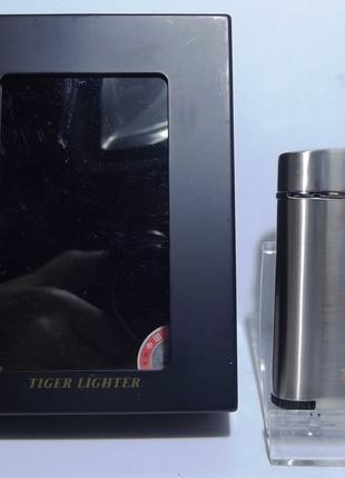 Подарочная зажигалка "TIGER" Пламя: турбо