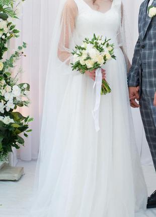 Біле айворі весільне плаття 2022 в стилі мінімалізм бохо, стил...