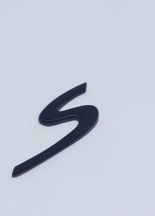 Надпись S Эмблема Шильдик Porsche Черный Мат на крышку багажни...
