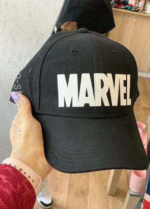 Кепка Бейсболка с Принтом с Надписью Marvel