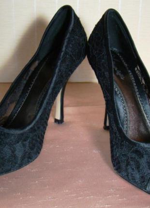 Туфли женские на каблуке черные Phase Eight (размер 38)
