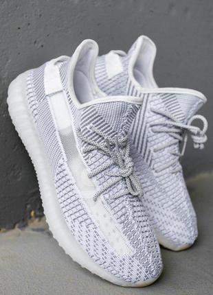 Стильные кроссовки Adidas Yeezy Boost 350 V2 Static Non-Reflec...