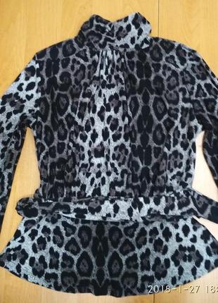 Леопардовая блузочка  в принт, с поясом 46-48р.