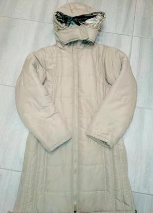 Куртка -пальто бежевая с капюшоном 48-50р.