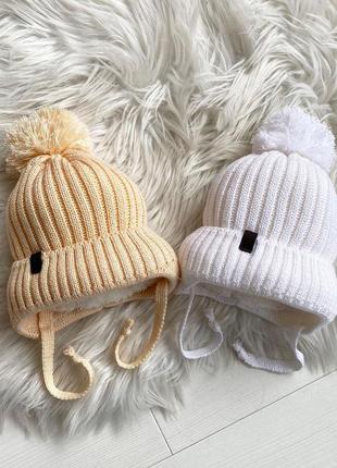 Тепла шапочка для немовлят