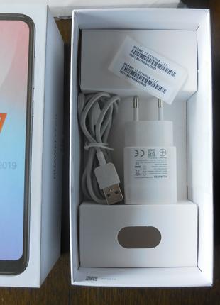 Коробка, зарядное устройство Huawei Y7 2019