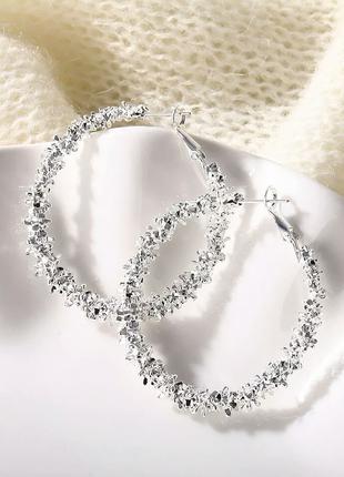 Красиві сережки кільця, в сріблястому кольорі, нові