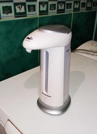 Німецький автоматичний дозатор мила, шампуню, мийних засобів