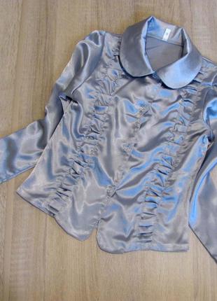 Р. 140,146  детская нарядная блузка голубая атласная. для школ...