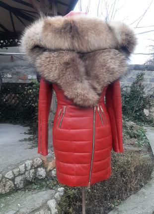 Шикарная куртка пальто с капюшоном из натурального меха финско...