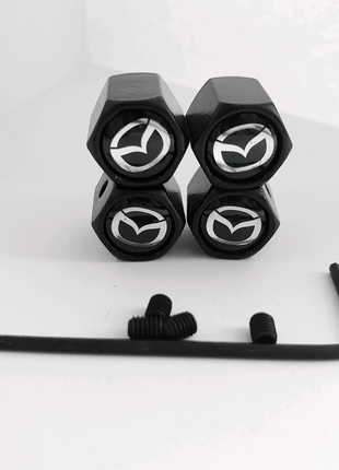 Колпачки антивандальные Mazda черного цвета (Мазда)