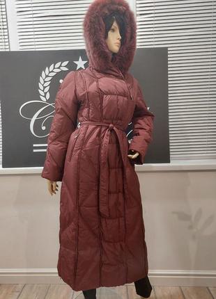 Жіноче пальто пуховик із натуральним хутряним коміром
