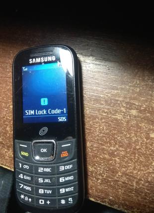 Кнопочный телефон samsung S150G заблокирован