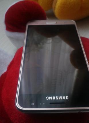 Телефон Samsung Galaxy J3 (SM-J320FN)