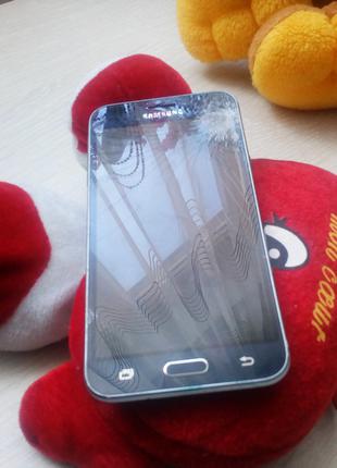 Телефон Samsung Galaxy J3  (SM-J320FN)