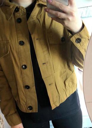 Укороченная широкая куртка котоновый пиджак кэмел