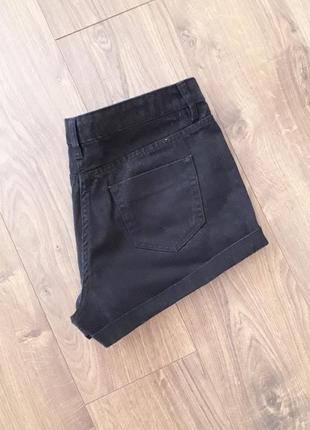 Чорні фірмові джинсові шорти з підворотом (papaya denim)