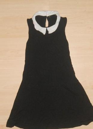 Чёрное строгое платье на 8-10 лет.