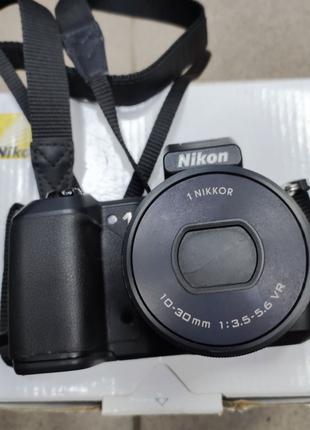 Фотоаппарат Nikon 1 v2