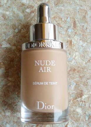 Воздушный тональный флюид dior nude air nude healthy glow ultr...