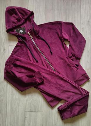Женский спортивный костюм бордового цвета велюр-вельвет