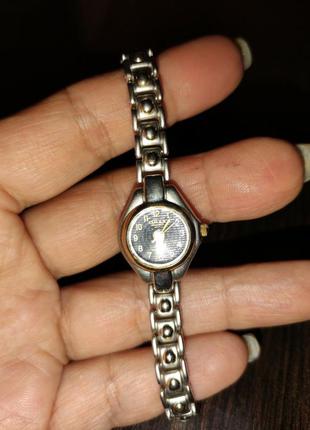 Жіночі годинники кварцові годинники годинник omax