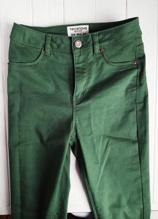 Зелёные брюки