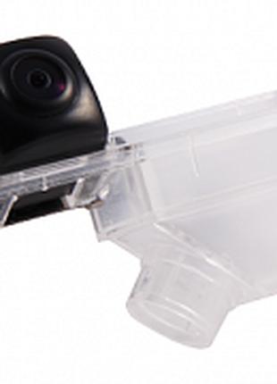 Пластик в подсветку номера для камеры заднего вида KIA Cerato ...