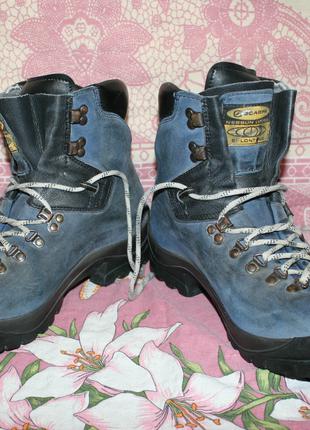 Теплые ботинки для походов в горы зимой от Jura E lontano 39 р