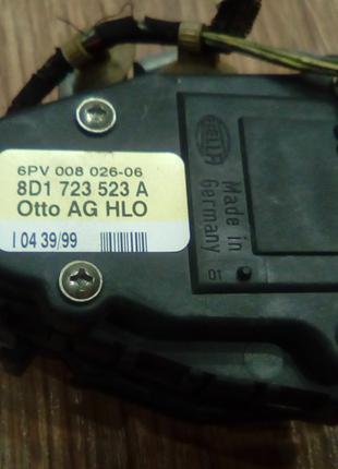8d1723523a педаль газу електро акселератор VW AUDI