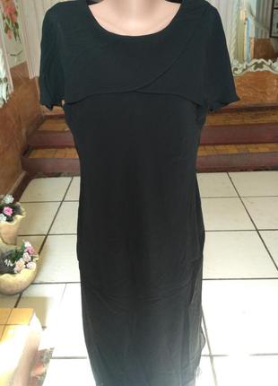 Черное строгое платье