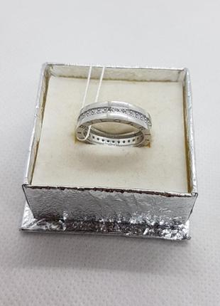 Кольцо серебряное с кубическим цирконием