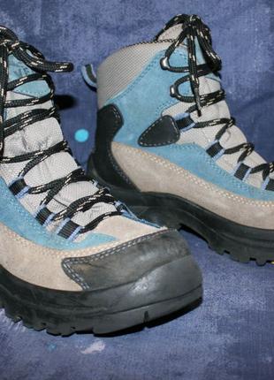 Ботинки кожа,влагостойкие мембрана Everest 38 р