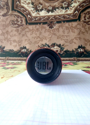 Колонка JBL