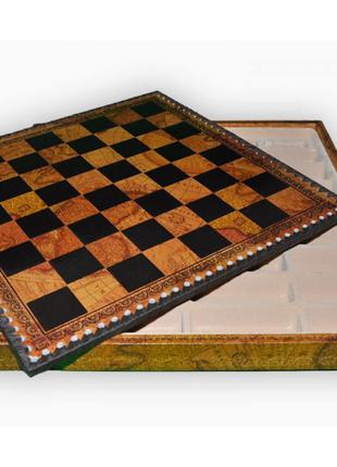 Шахматная доска с местом для шахматных фигур Старинная карта N...
