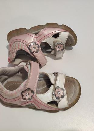 Босоніжки сандалі босоножки сандалии сандали