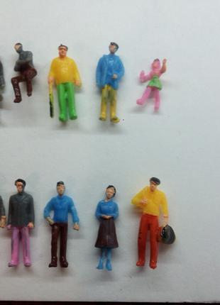 Мініатюрні фігурки людей для макетів . Дешево! Різні масштаби
