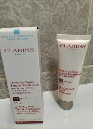 Clarins hydraquench tinted moisturizer