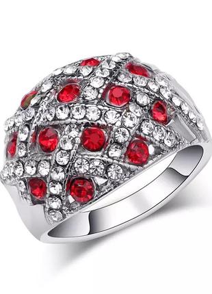 Кольцо перстень с белыми и красными кристаллами