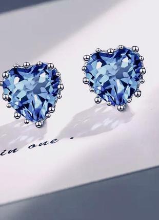 Нежные серьги с синими кристаллами сердце 🧡
