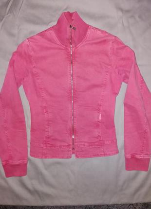 Джинсовий жіночий рожевий бомбер, куртка на блискавці