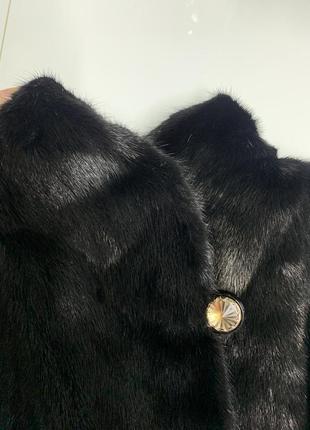 Продаю норковую красивую шубку saga furs